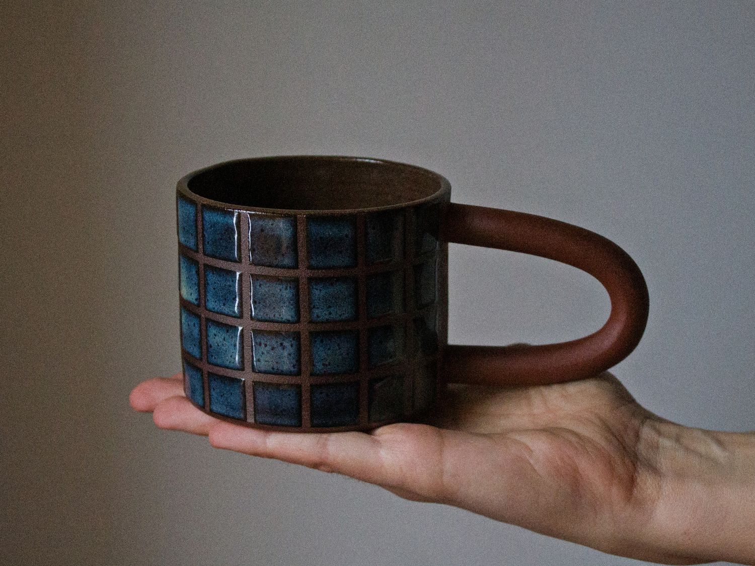 CHECKERED glaze mug