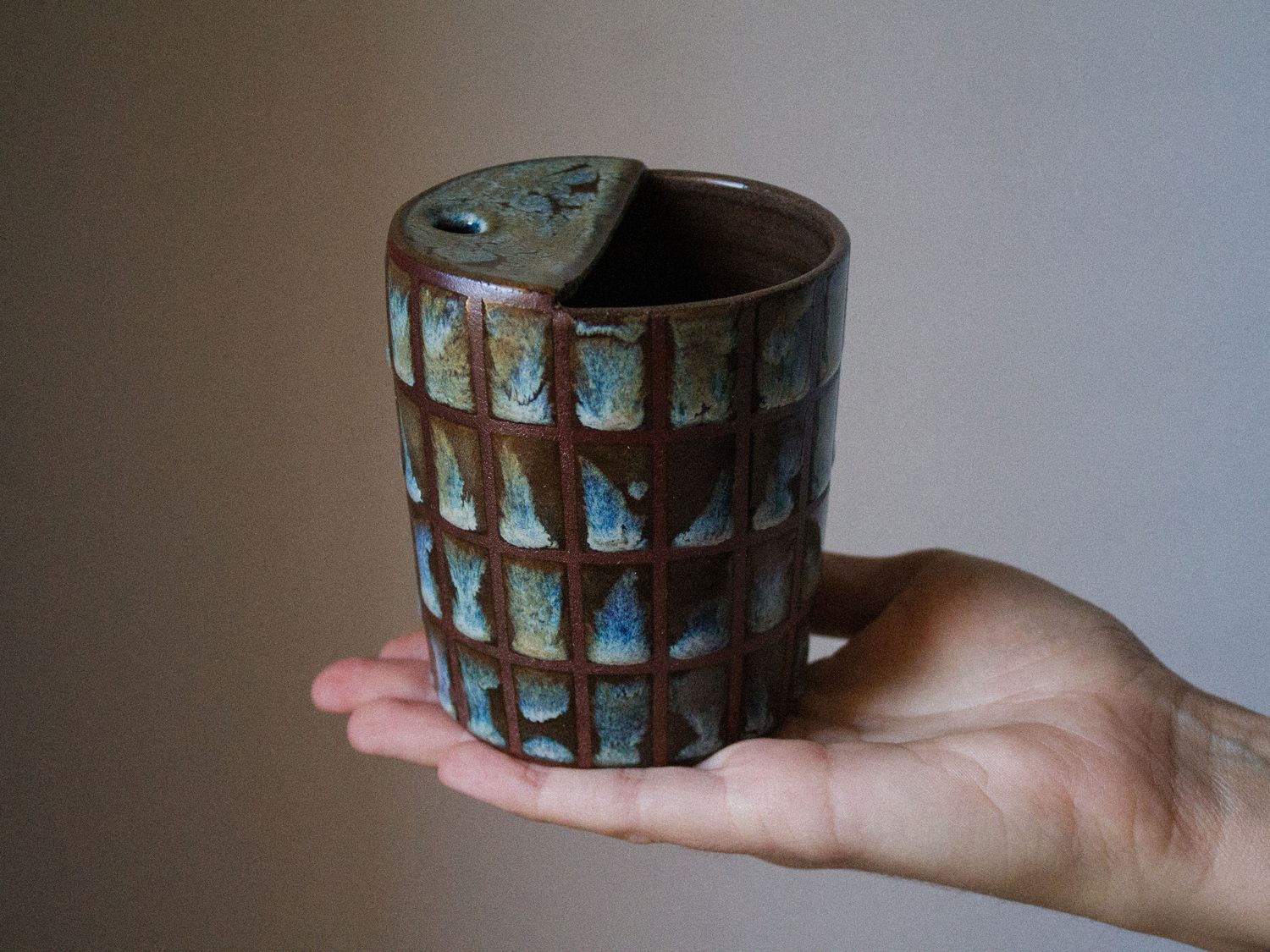 CHECKERED travel cup