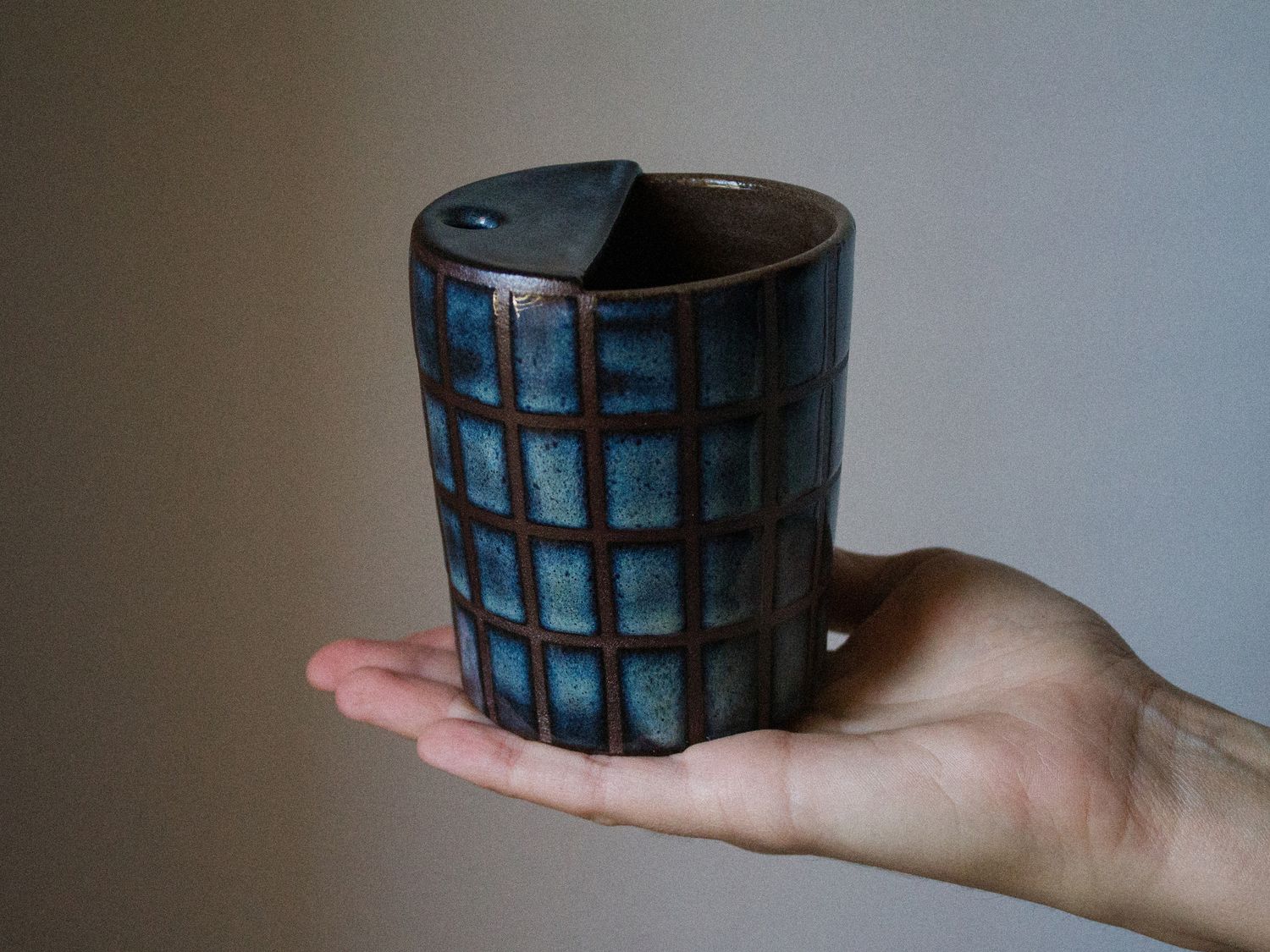 CHECKERED travel cup