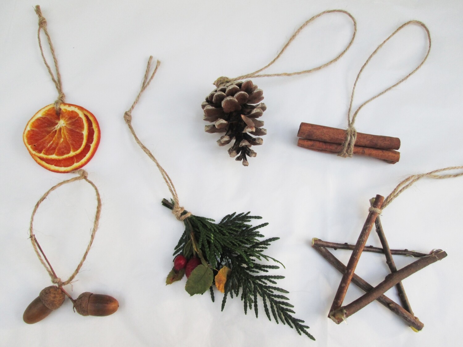 6 Handmade Natural Christmas Tree Decorations – Rustic Woodland Ornaments, Cones, Acorns &amp; Cedar
