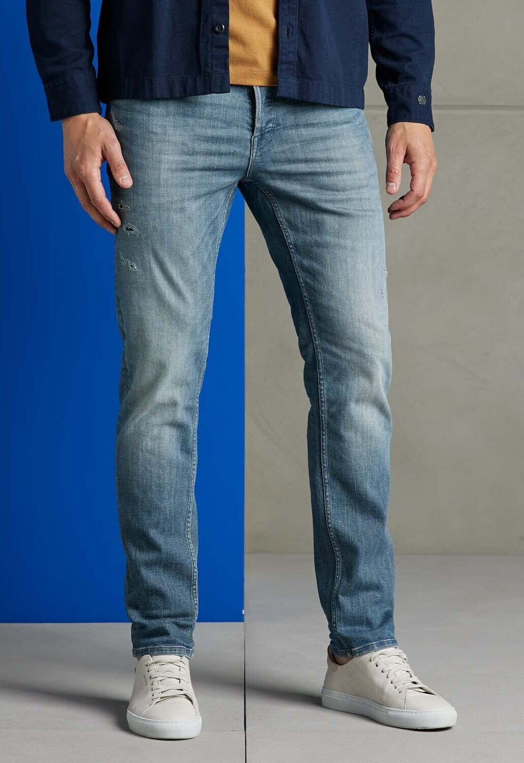Cast Iron | Shiftback Slim Fit Tapered Blue Jeans