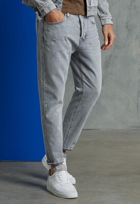 Cast Iron | Cuda Relaxed Tapered Jeans