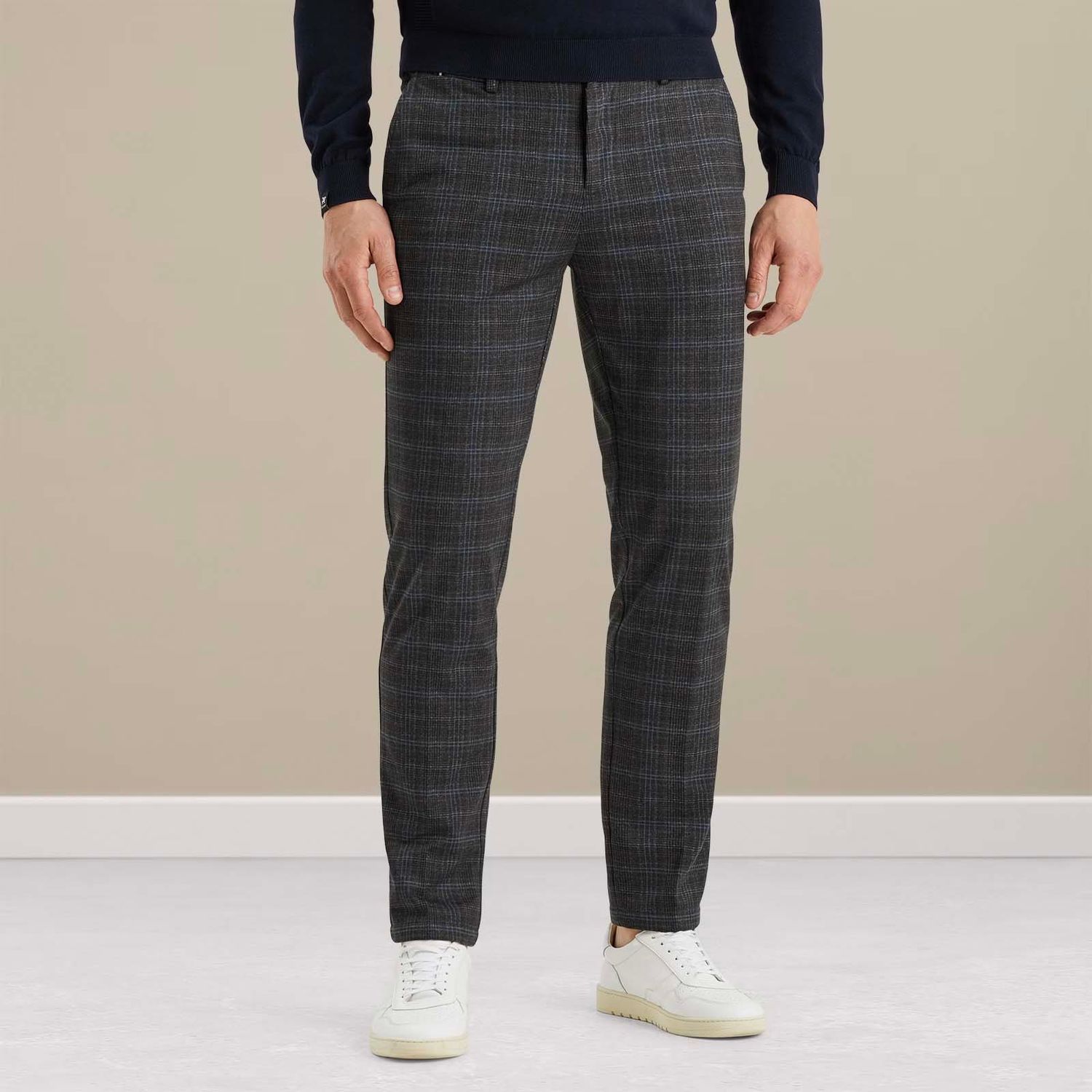 Vanguard | V11 relaxed slim fit chino VTR2409642-9106