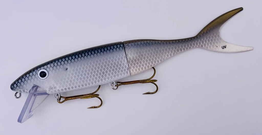 Magnum Shallow Invader UV Whitefish 13"