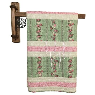 Single Arm Swing Quilt Hanger Single Arm Swing Quilt Hanger