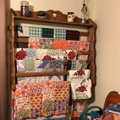 Six Bar Wall Quilt Hanger w/ Shelf Six Bar Wall Quilt Hanger w/ Shelf