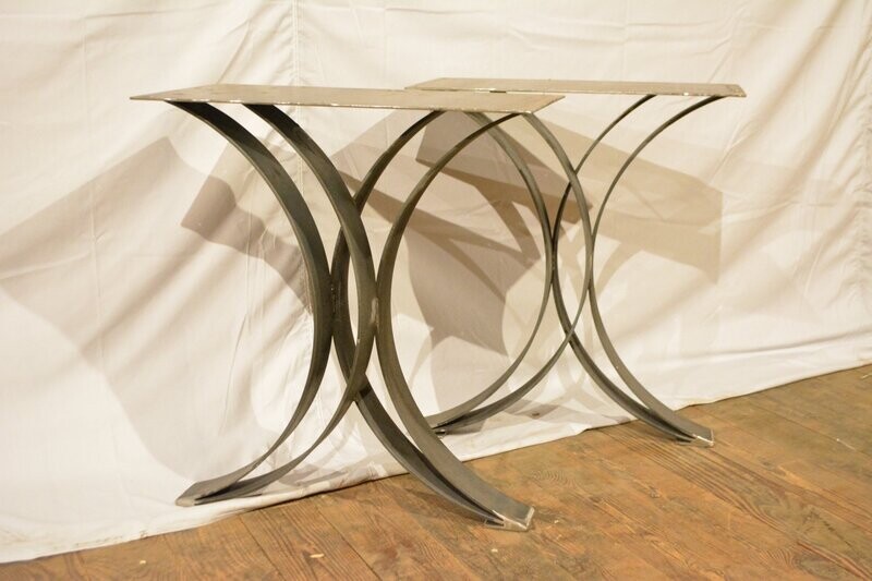 Double Recurve Iron Base