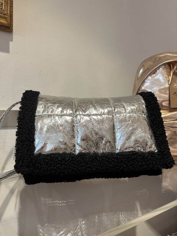 Stand Studio Tasche/ Clutch Silber/ schwarz Stand Studio Tasche/ Clutch Silber/ schwarz