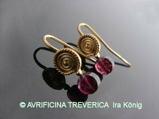 roman earrings from Carnuntum II roman earrings from Carnuntum II