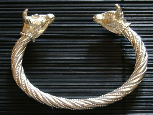 bracelet à têtes d' animaux bracelet à têtes d' animaux