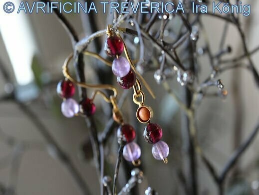 beautiful colored 1st century roman earrings beautiful colored 1st century roman earrings