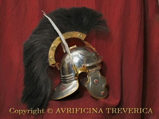 Helm des Typus Imperial Gallic F Helm des Typus Imperial Gallic F