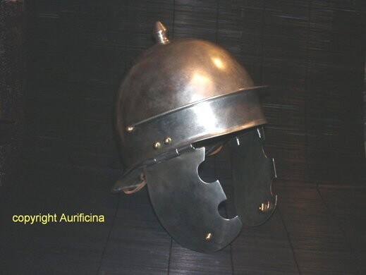 casque romain de type Hagenau casque romain de type Hagenau