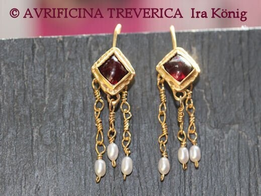 roman 2nd centruy earrings with garnets roman 2nd centruy earrings with garnets
