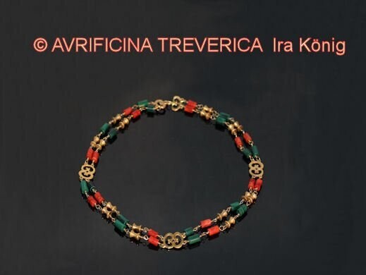 roman 3rd century necklace from Lyon Vaise roman 3rd century necklace from Lyon Vaise