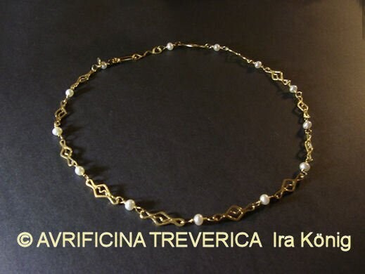 collier romain avec perles collier romain avec perles