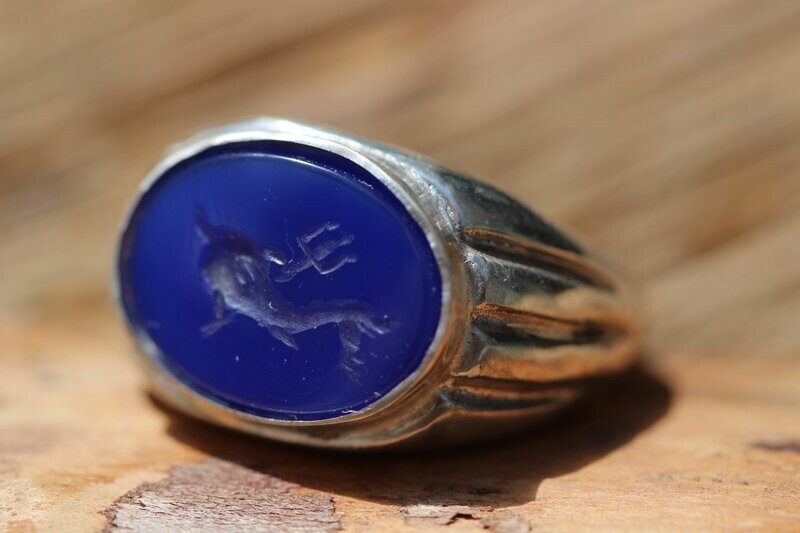 roman legionnary ring Dolphin