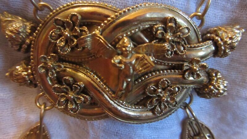 chaine de corps noeud de Hercule chaine de corps noeud de Hercule