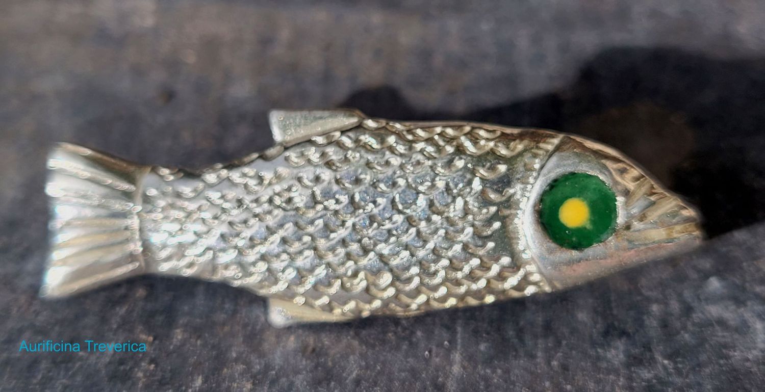 römische Emaille Fibel Fisch