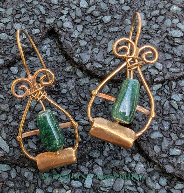 Pendants d oreilles romaines de la Serbie Pendants d oreilles romaines de la Serbie