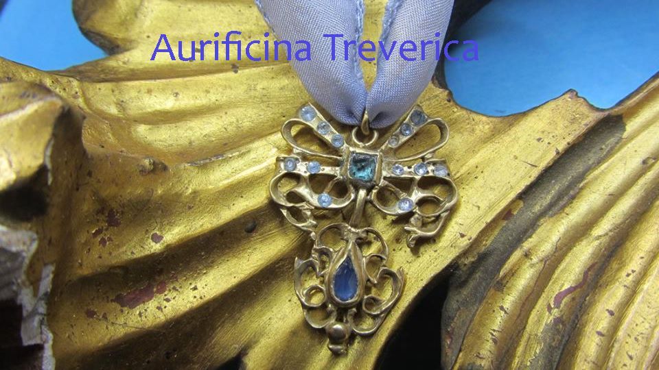 Anhänger Rokoko Schleife