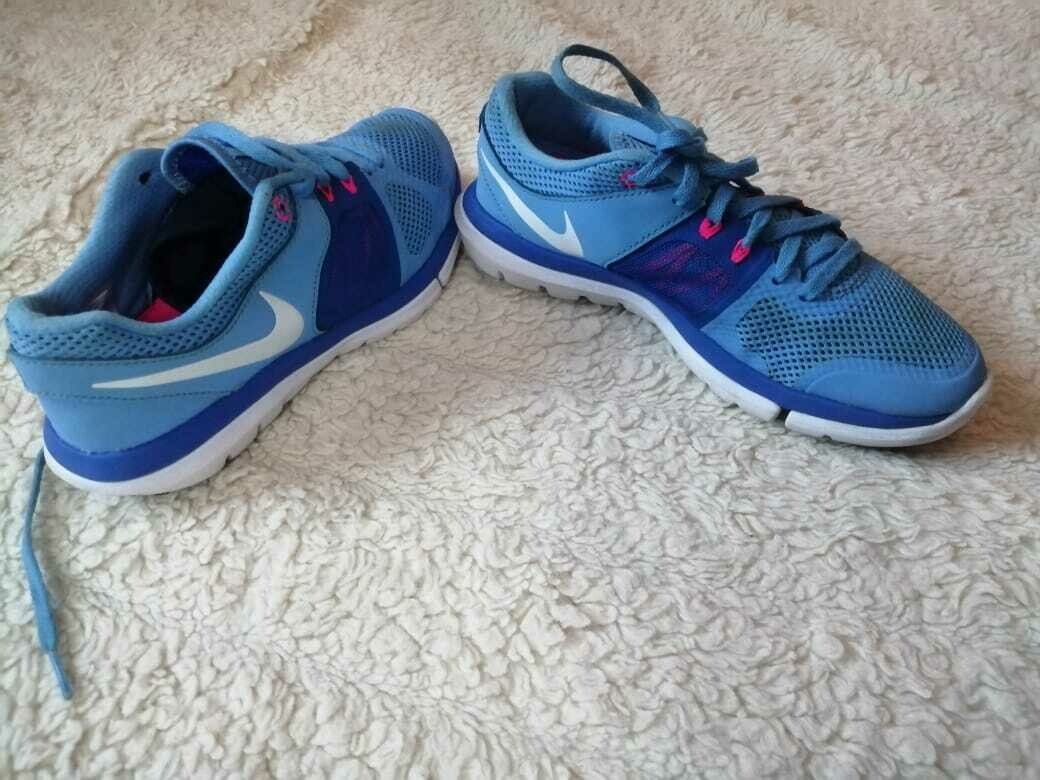 Nike Flex, Blue Size 3
