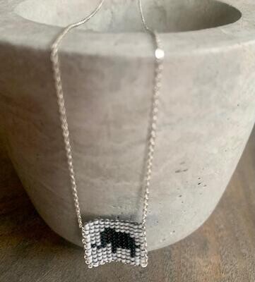 Collar cuadro elefante