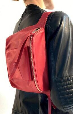 Bolsa Ilka Roja cross body. Modelo Perla