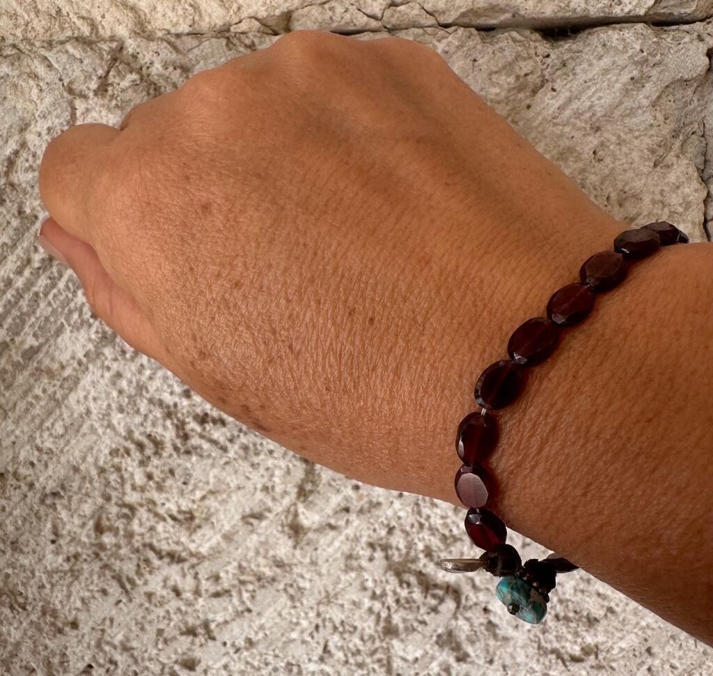 Pulsera con granates