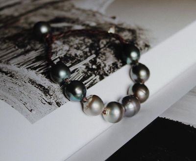 ​Pulsera piel y piedras semi preciosas -D23