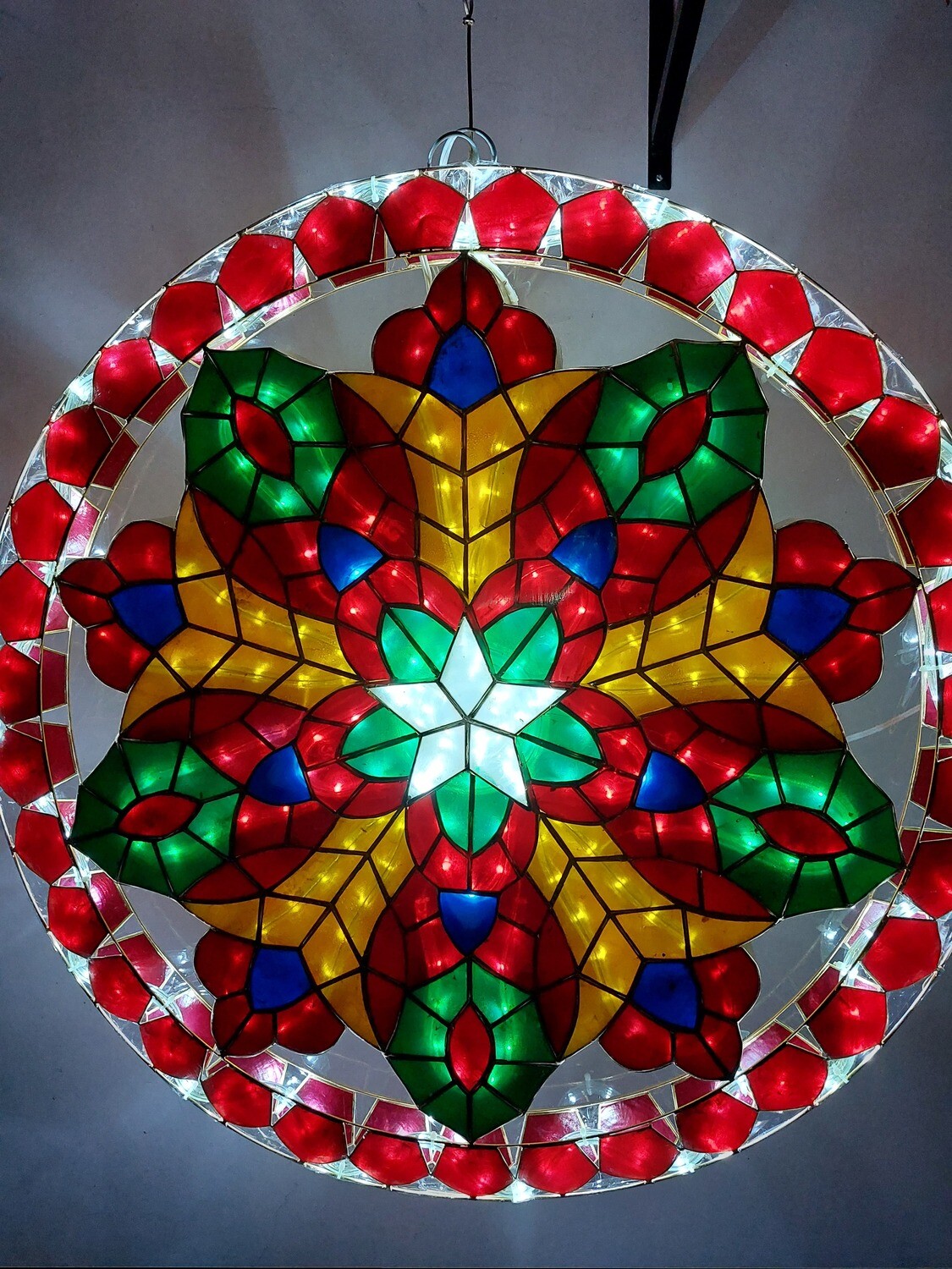 Fleur de Liz Capiz Lantern™  (Medium)