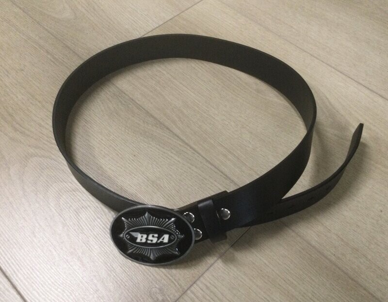 Leren riem met  gesp met BSA logo, 120 cm.