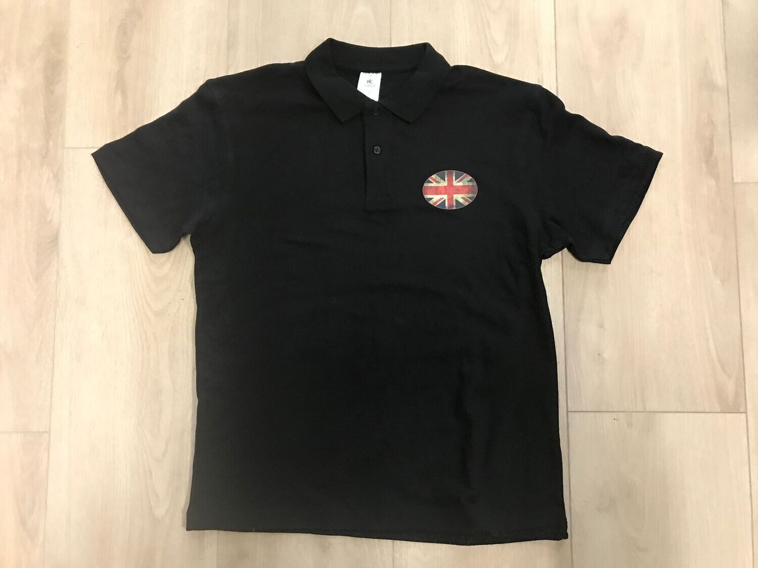 Poloshirt met Engelse vlag. Maat XXL