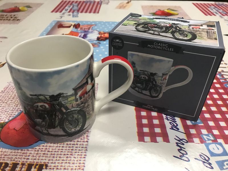 Koffiemok met BSA A65 afbeelding