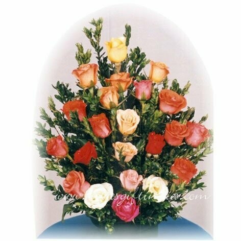 Mixed roses basket - 24 flowers