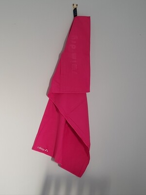 Sports Towel Pink 80 x 40cm waterproof zipped pkt