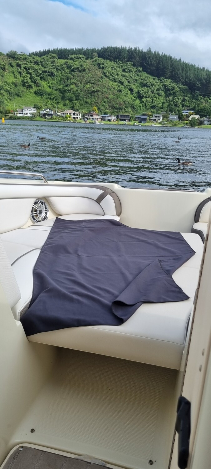 Adventure towel 130×80 cm Black