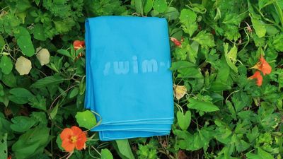 Medium towels with debossed Swimdry logo