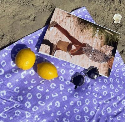 Swim Essentials | Lila Leopard Strandtuch 135 x 65 cm
