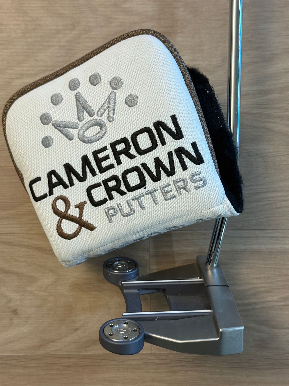 NEW Scotty Cameron Crown Futura 6M