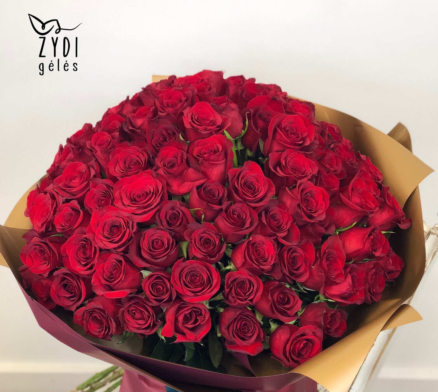 Bouquet of Red roses "I love"