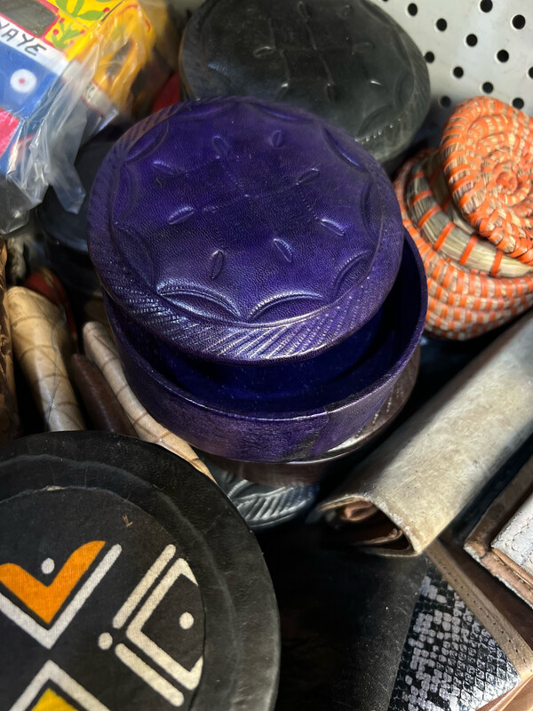 Petite boîte à bijoux en simili cuir Violet