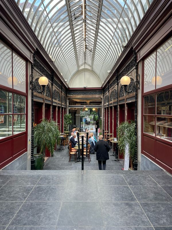 Brussel, van hoog naar laag – Vrijgezellenwandeling (vrouwen) – 3 oktober