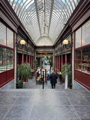 Brussel, van hoog naar laag – Vrijgezellenwandeling (vrouwen) – 3 oktober