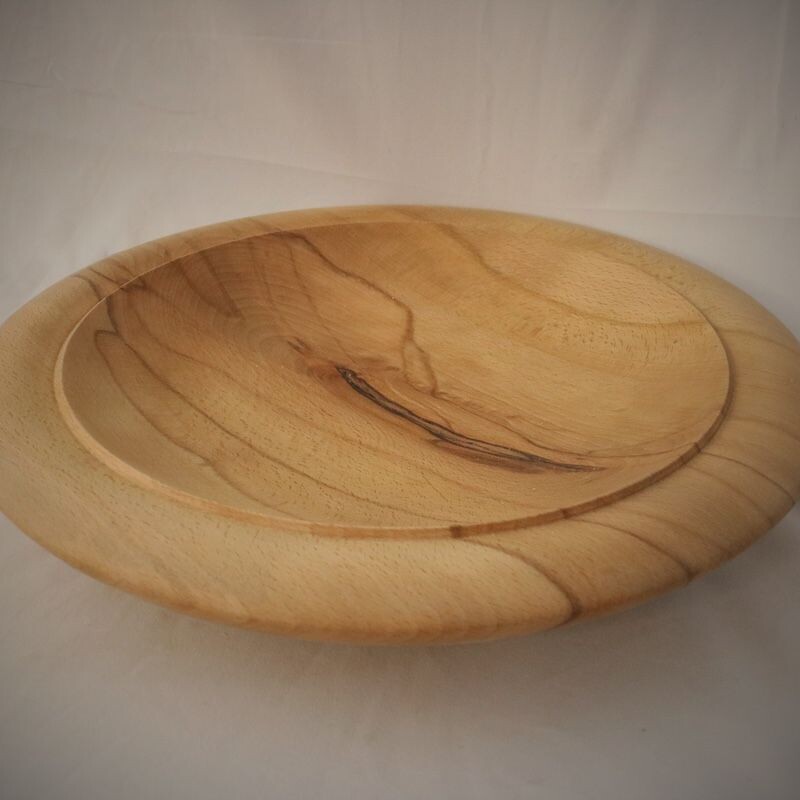 Obst oder Dekoteller aus Buche mit schöner Maserung von Twinwood