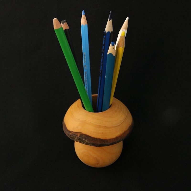 Holzpilz Stiftehalter aus Erle geölt