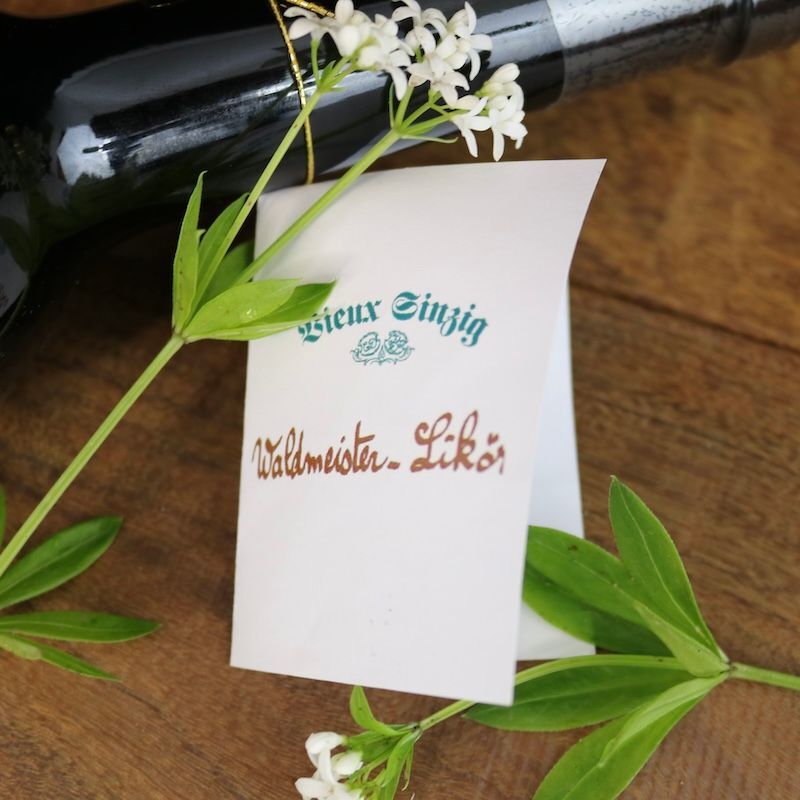 Waldmeisterlikör von Vieux Sinzig 0,5l