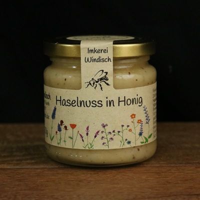 Haselnuss in Honig Haselnuss in Honig aus der Imkerei Windisch 250g
