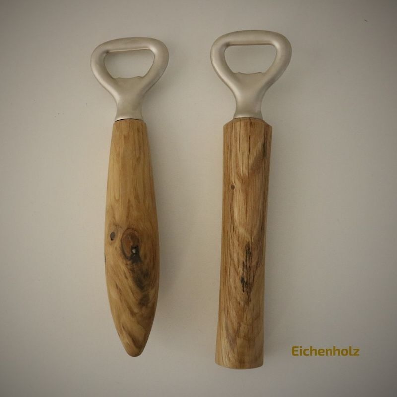 Flaschenöffner von Twinwood aus Kirchenholz