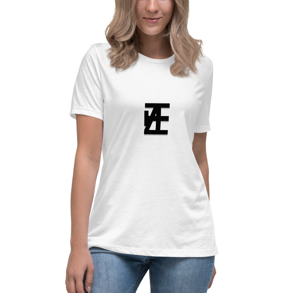 Women&#39;s Relaxed T-Shirt